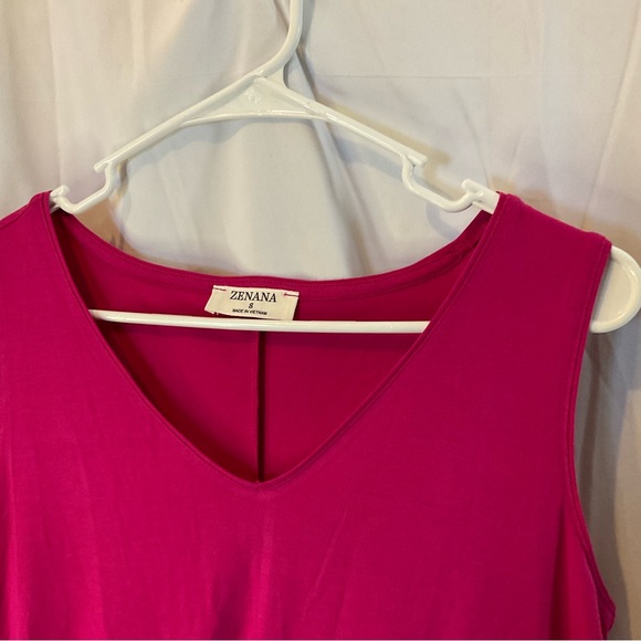 Zenana Women’s Spring Basics Sleeveless Top Size SMALL Magenta NWOT - Picture 4 of 5